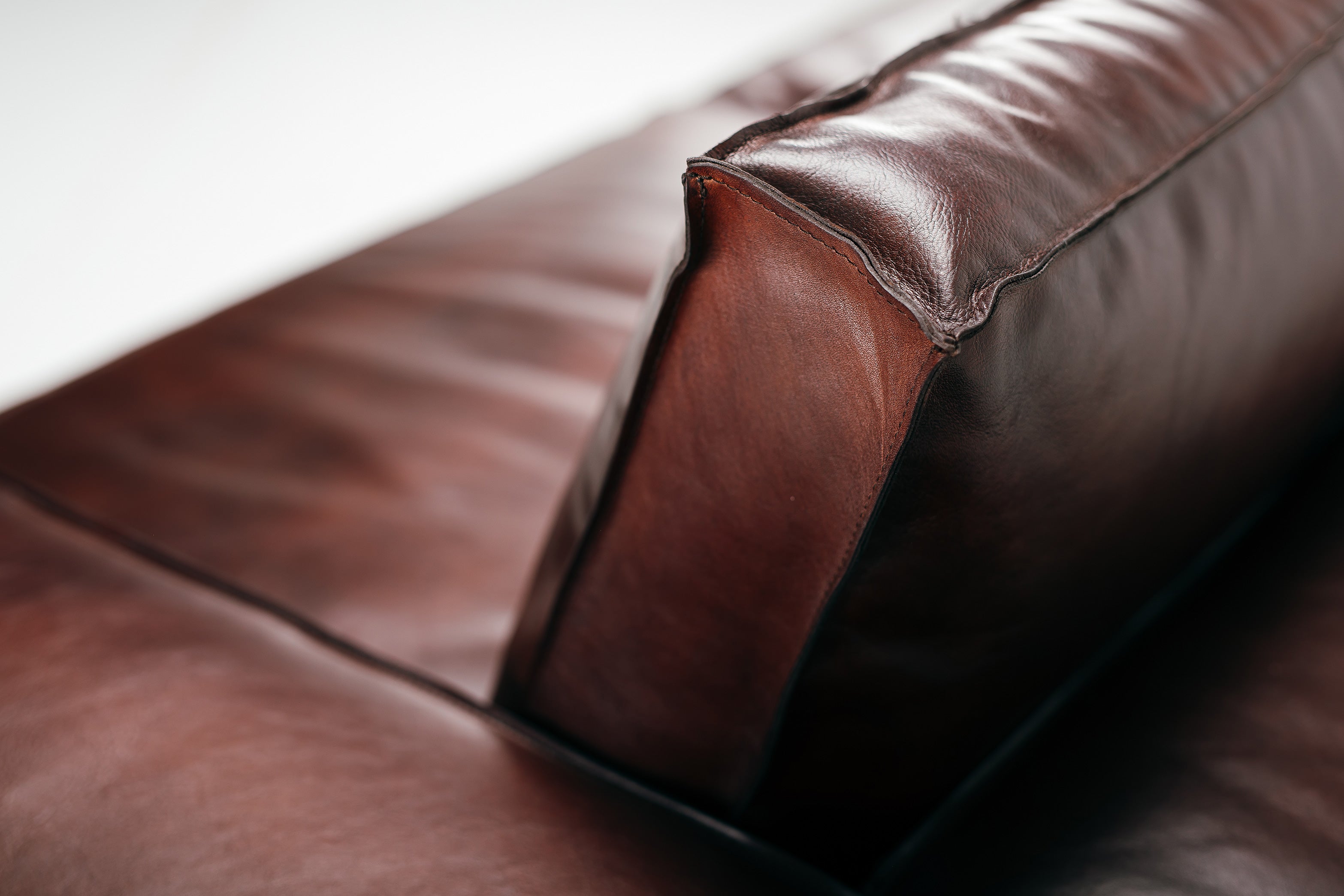 Canapea Grandio din piele