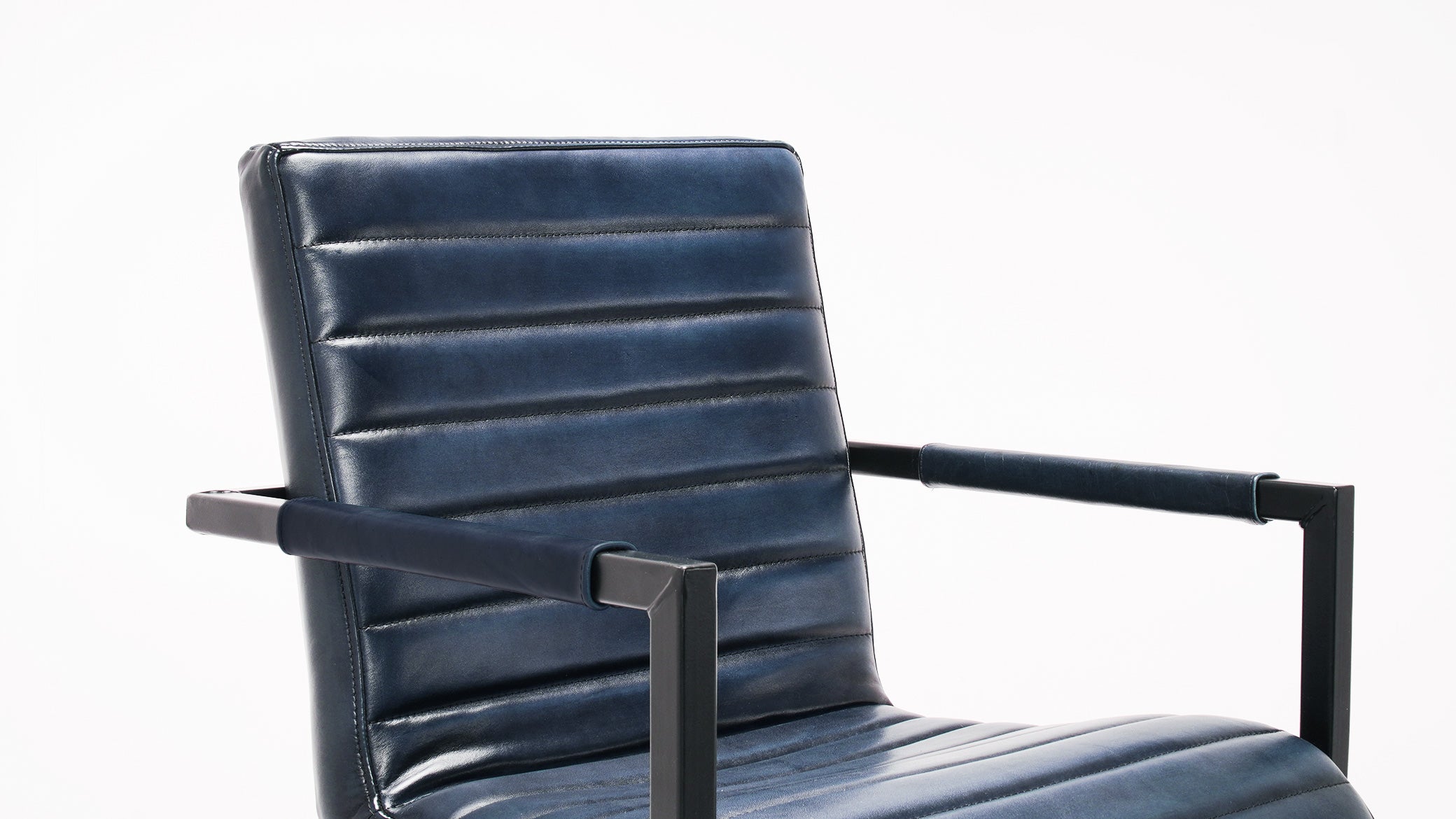 Nomad leather Ribbed barstool L