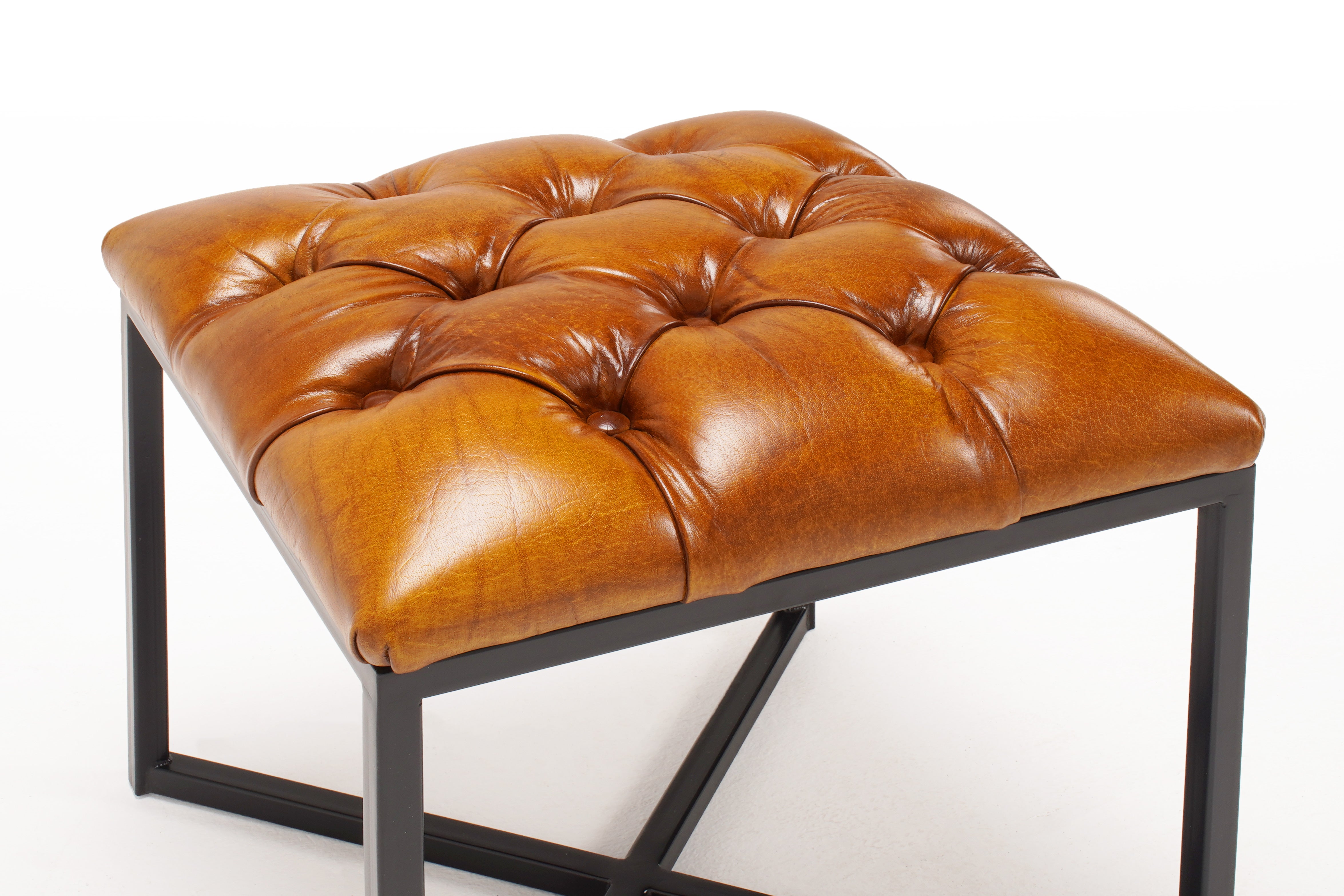 Taburet Buttoned din piele